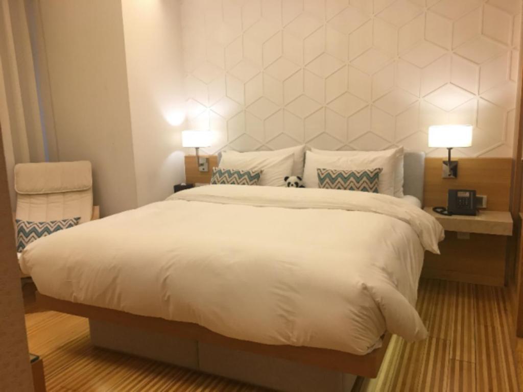 H-Hotel Riverside Chengdu Extérieur photo
