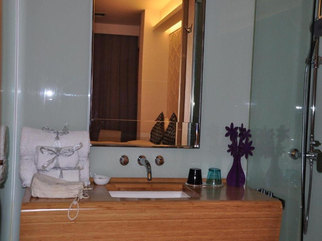 H-Hotel Riverside Chengdu Extérieur photo